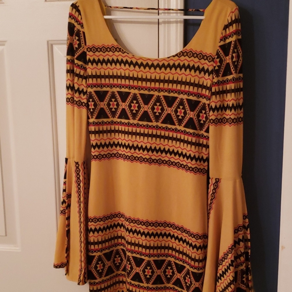 Bell sleeve print mini dress